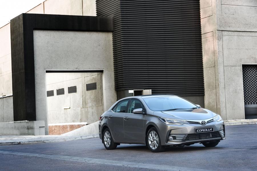  Toyota Corolla 2017 года  (ZA) (фото 15 из 23)